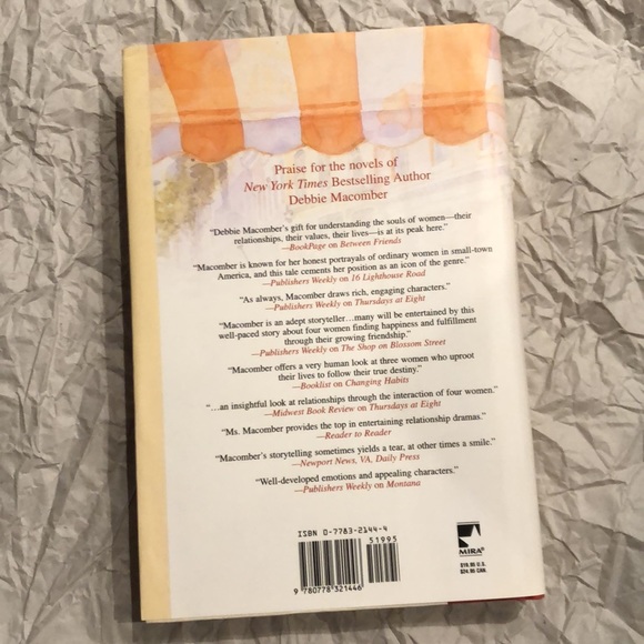 ⭐️3 for $15⭐️ Hardcover | A Good Yarn by Debbie Macomber - Picture 2 of 5